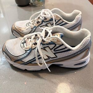 New Balance 740 Sneakers